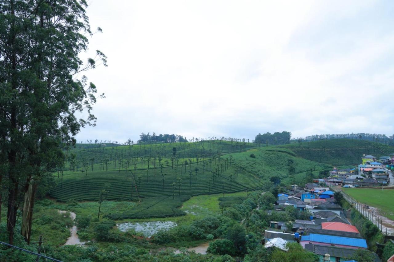 Hilltop Hotel Valparai Luaran gambar